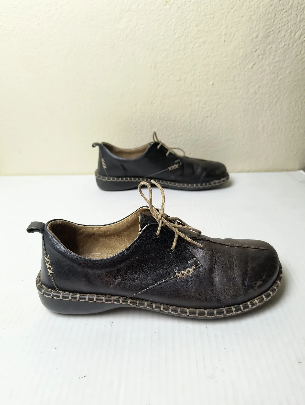 Josef Seibel 7 - 7.5 Black Leather Derby with Contrasting Stitching